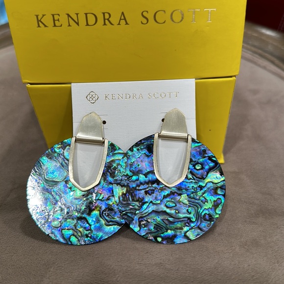 kendra Scott Diane gold plated over brass Abalone Shell statement Earrings - Picture 8 of 12